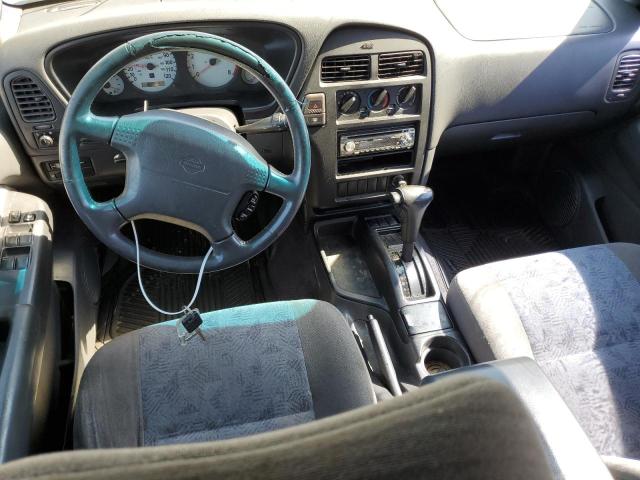 JN8AR07S0YW430092 - 2000 NISSAN PATHFINDER LE SILVER photo 8