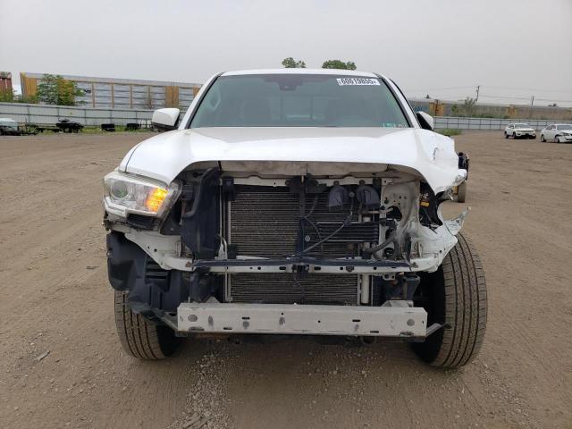 5TFCZ5AN8JX143832 - 2018 TOYOTA TACOMA DOUBLE CAB თეთრი ფოტო 5