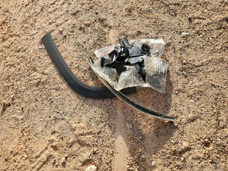 1GKKNULS1HZ250504 - 2017 GMC ACADIA SLT-1 BLACK photo 13