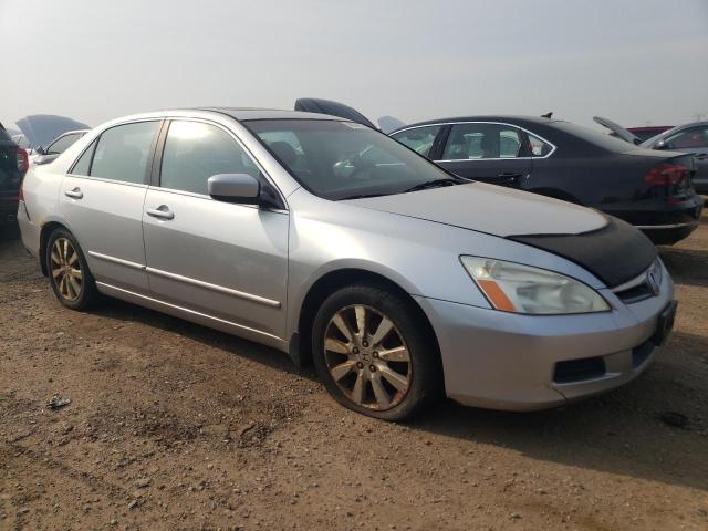 1HGCM66847A085867 - 2007 HONDA ACCORD EX SILVER photo 4