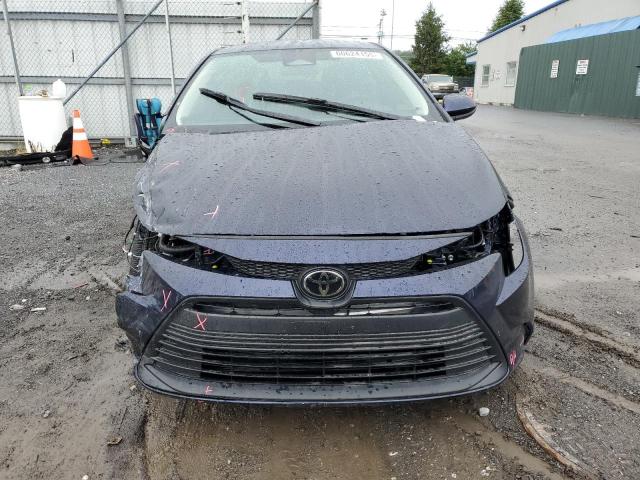 5YFB4MDE8SP238374 - 2025 TOYOTA COROLLA LE ლურჯი ფოტო 5