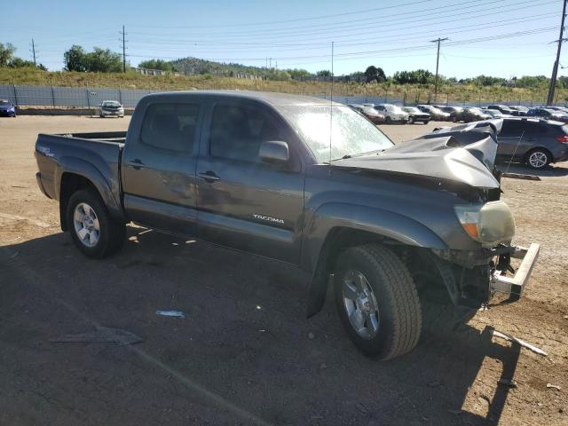 3TMLU4EN1AM056069 - 2010 TOYOTA TACOMA DOUBLE CAB GRAY photo 4