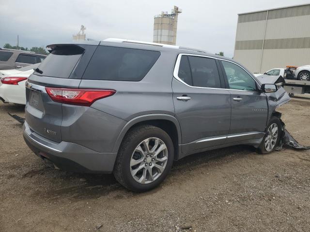 1GNEVJKW4JJ240900 - 2018 CHEVROLET TRAVERSE PREMIER GRAY photo 3