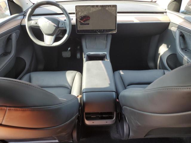 7SAYGDED8SF249199 - 2025 TESLA MODEL Y BURGUNDY photo 8