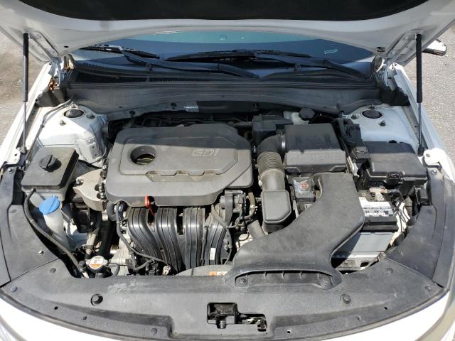 5XXGT4L38JG218027 - 2018 KIA OPTIMA LX WHITE photo 11