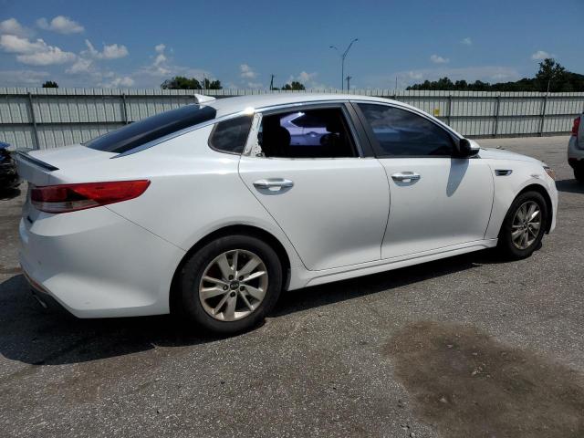 5XXGT4L38JG218027 - 2018 KIA OPTIMA LX WHITE photo 3