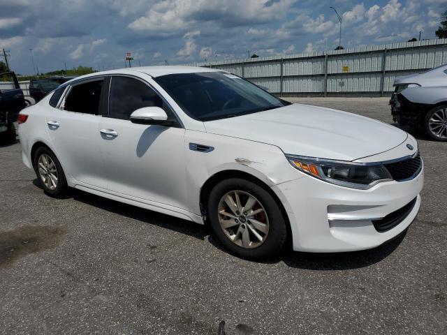 5XXGT4L38JG218027 - 2018 KIA OPTIMA LX WHITE photo 4
