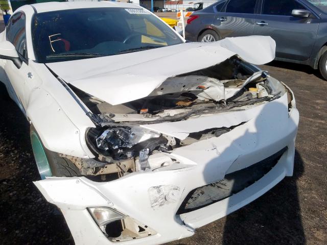 JF1ZNAA13D1712546 - 2013 TOYOTA SCION FR-S  photo 9