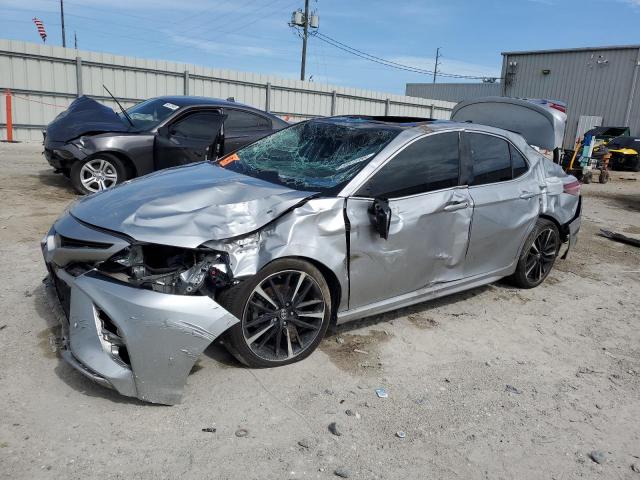2019 TOYOTA CAMRY XSE, 