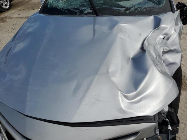 4T1B61HK2KU726694 - 2019 TOYOTA CAMRY XSE فضي صورة 11