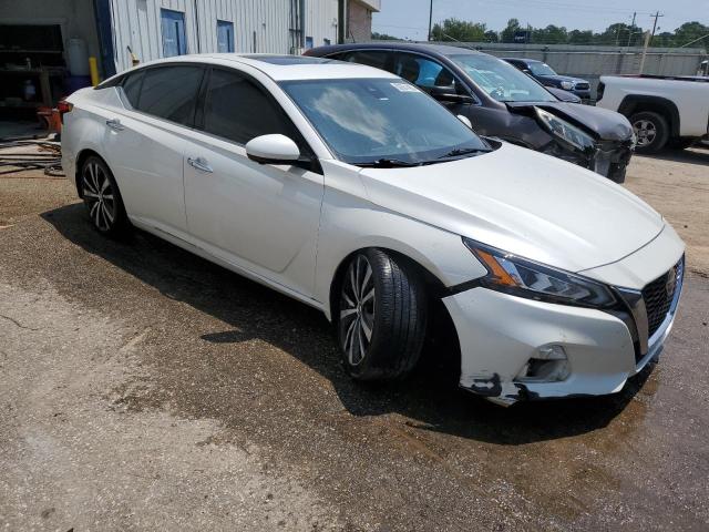 1N4AL4FVXLC138286 - 2020 NISSAN ALTIMA PLATINUM WHITE photo 4