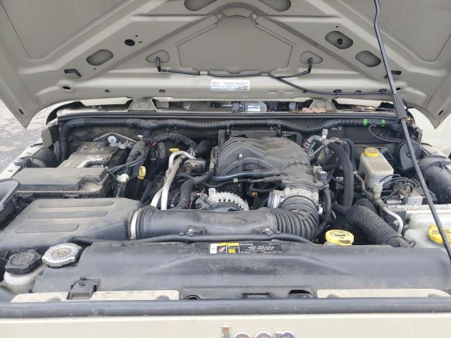 1C4BJWDG9JL908964 - 2018 JEEP WRANGLER U SPORT Бежевый фото 12