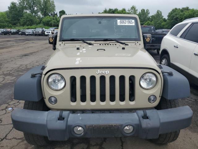 1C4BJWDG9JL908964 - 2018 JEEP WRANGLER U SPORT Бежевый фото 5