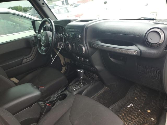 1C4BJWDG9JL908964 - 2018 JEEP WRANGLER U SPORT Бежевый фото 8