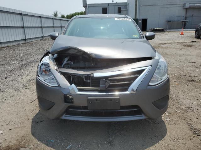 3N1CN7AP4KL829827 - 2019 NISSAN VERSA S 灰色 照片 5