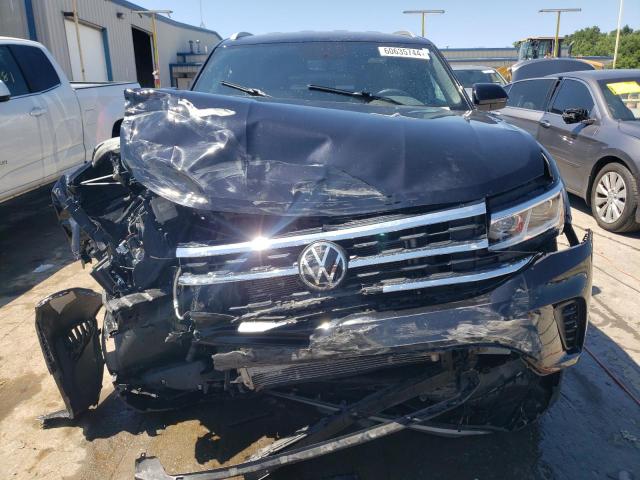 1V2WE2CA0MC213805 - 2021 VOLKSWAGEN ATLAS CROS SE Черный фото 5