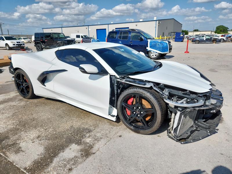 1G1YA2D48N5101847 - 2022 CHEVROLET CORVETTE STINGRAY 1LT WHITE photo 4