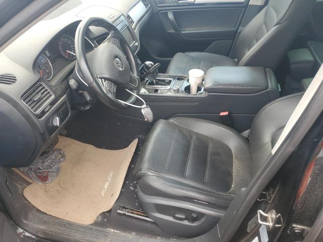 WVGEF9BP5DD009855 - 2013 VOLKSWAGEN TOUAREG V6 BLACK photo 7