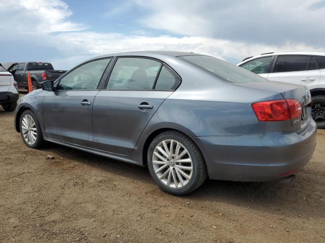 3VW2K7AJ1EM214192 - 2014 VOLKSWAGEN JETTA BASE GRAY photo 2