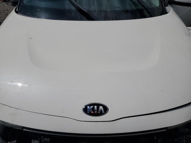 KNDJ23AU5L7703591 - 2020 KIA SOUL LX WHITE photo 11