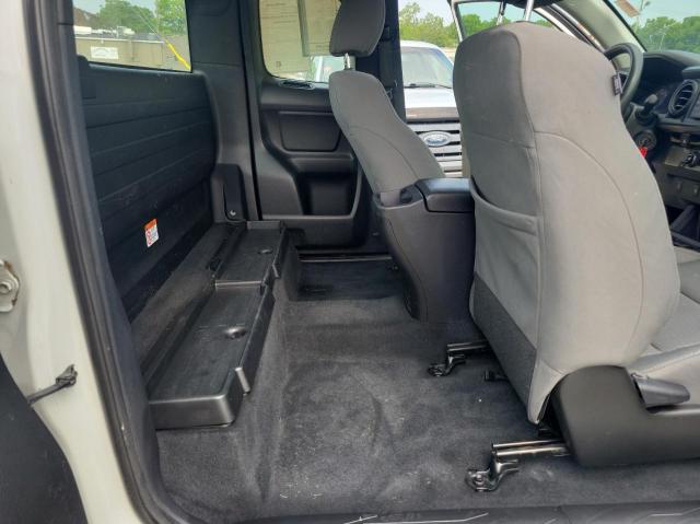 5TFRX5GN0HX098385 - 2017 TOYOTA TACOMA ACCESS CAB თეთრი ფოტო 6