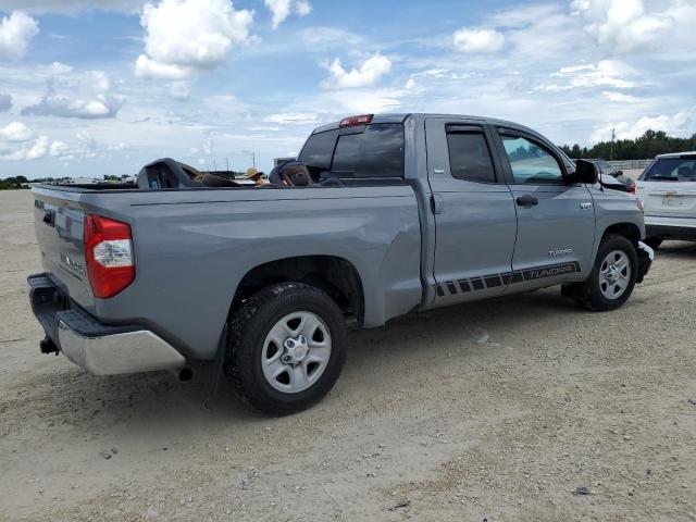 5TFRY5F16KX251368 - 2019 TOYOTA TUNDRA DOUBLE CAB SR/SR5 GRAY photo 3
