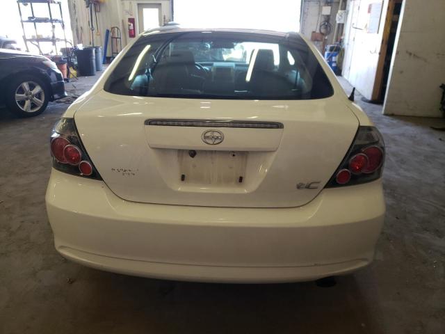 JTKDE167X90284286 - 2009 TOYOTA SCION TC WHITE photo 6