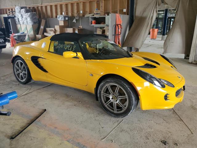 SCCPC11125HL32421 - 2005 LOTUS ELISE YELLOW photo 4