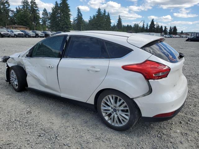 1FADP3N25JL286975 - 2018 FORD FOCUS TITANIUM WHITE photo 2