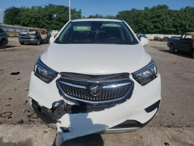 KL4CJASM1NB553312 - 2022 BUICK ENCORE PREFERRED Білий фото 5
