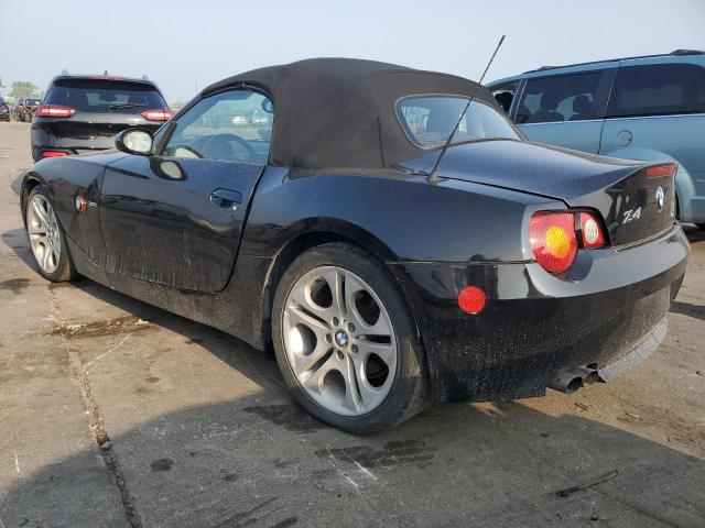 4USBT53514LT25582 - 2004 BMW Z4 3.0 BLACK photo 2