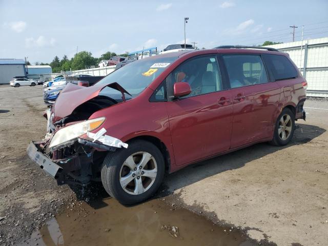 2011 TOYOTA SIENNA LE, 
