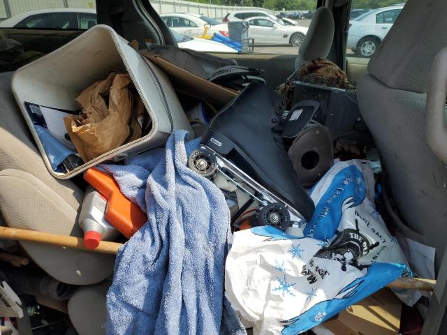 5TDKK3DC0BS044167 - 2011 TOYOTA SIENNA LE RED photo 11