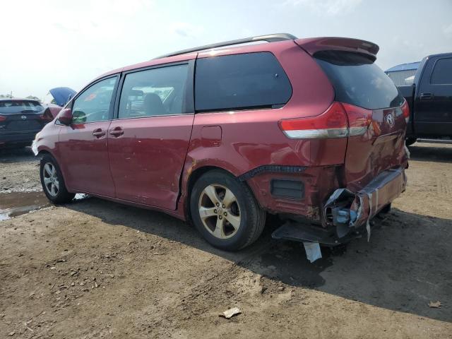 5TDKK3DC0BS044167 - 2011 TOYOTA SIENNA LE RED photo 2