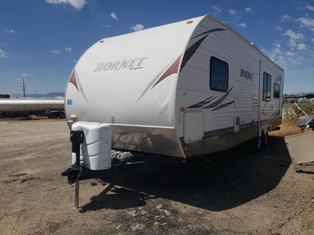 4YDT31R25A7202143 - 2010 KEY HORNET WHITE photo 2