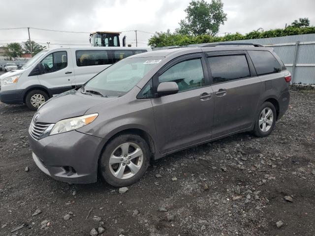2016 TOYOTA SIENNA LE, null