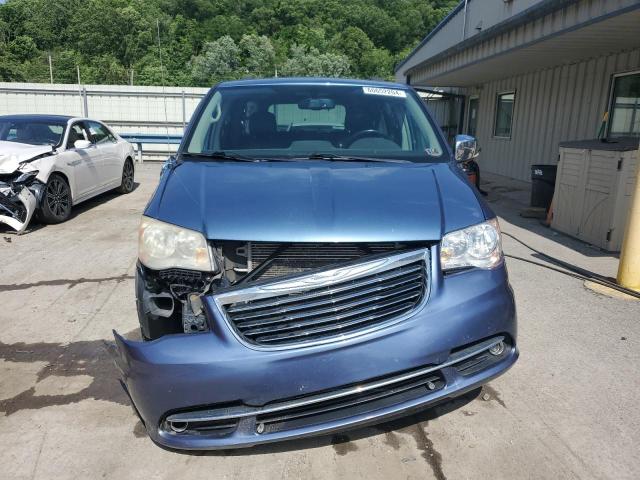 2C4RC1CG7CR116934 - 2012 CHRYSLER TOWN & COU TOURING L BLUE photo 5