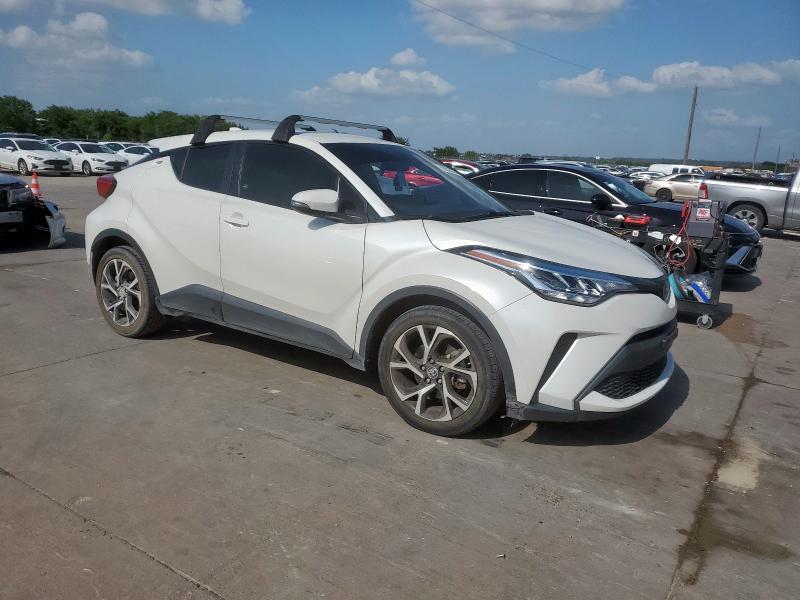 JTNKHMBX1L1085797 - 2020 TOYOTA C-HR XLE WHITE photo 4