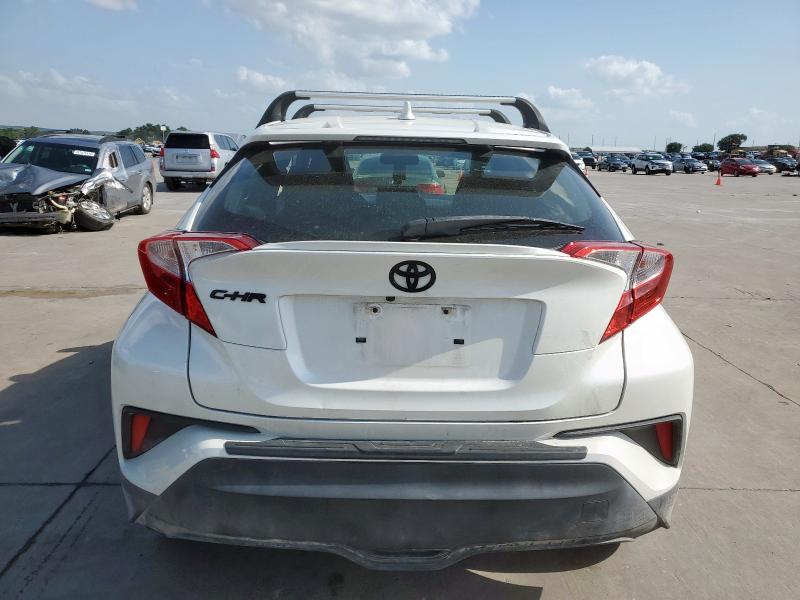 JTNKHMBX1L1085797 - 2020 TOYOTA C-HR XLE WHITE photo 6