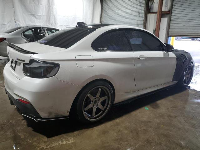 WBA2J7C52JVB28654 - 2018 BMW M240XI WHITE photo 3