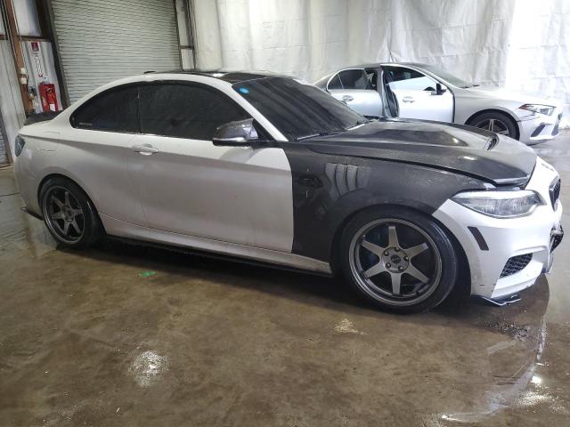 WBA2J7C52JVB28654 - 2018 BMW M240XI WHITE photo 4