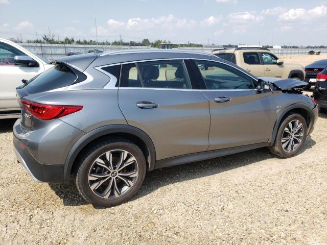 SJKCH5CR4HA026567 - 2017 INFINITI QX30 BASE GRAY photo 3