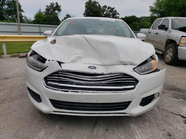 3FA6P0H78GR152504 - 2016 FORD FUSION SE WHITE photo 5