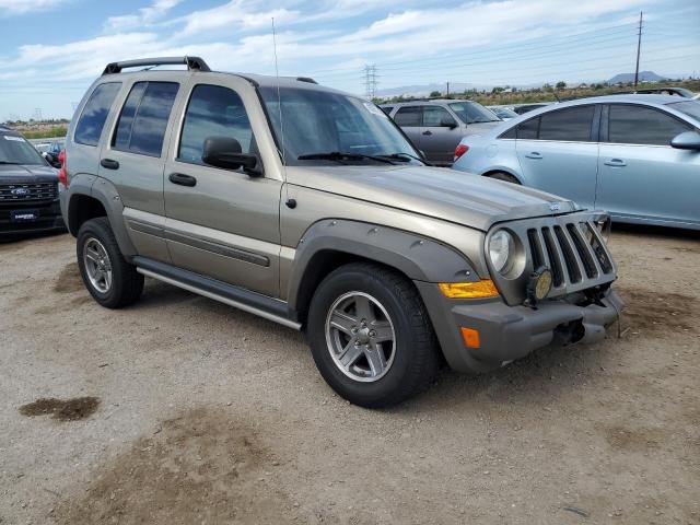 1J4GL38K05W561942 - 2005 JEEP LIBERTY RENEGADE 棕色 照片 4