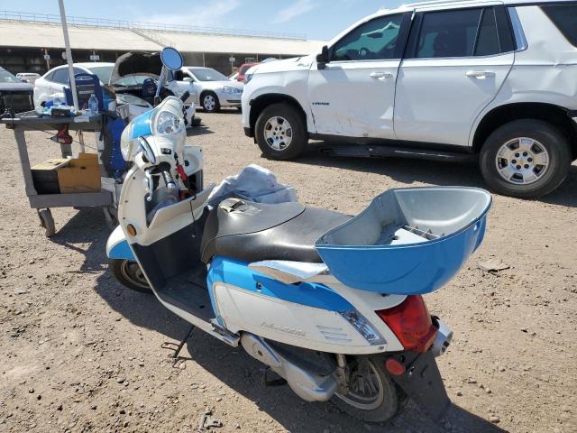 LC2D2H128EC100828 - 2014 KYMCO USA INC LIKE 200I TWO TONE photo 3