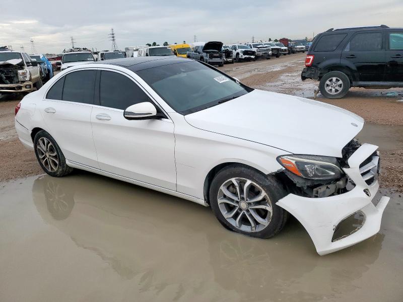 55SWF4KB4GU116858 - 2016 MERCEDES-BENZ C 300 4MATIC WHITE photo 4