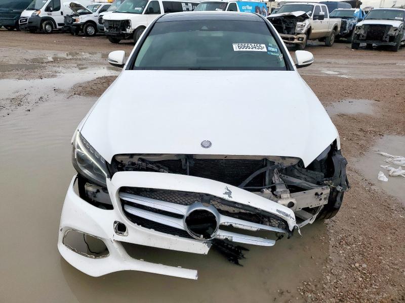 55SWF4KB4GU116858 - 2016 MERCEDES-BENZ C 300 4MATIC WHITE photo 5