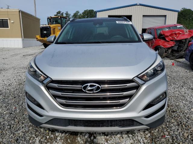 KM8J33A28JU721394 - 2018 HYUNDAI TUCSON VALUE SILVER photo 5