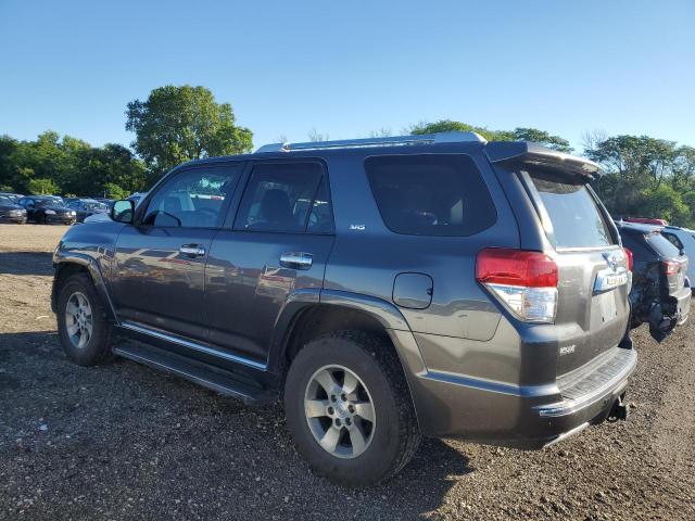 JTEZU5JR2B5023352 - 2011 TOYOTA 4RUNNER SR5 GRAY photo 2