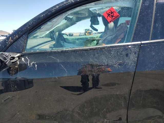 7SAYGDEE9RF006911 - 2024 TESLA MODEL Y Schwarz Foto 7